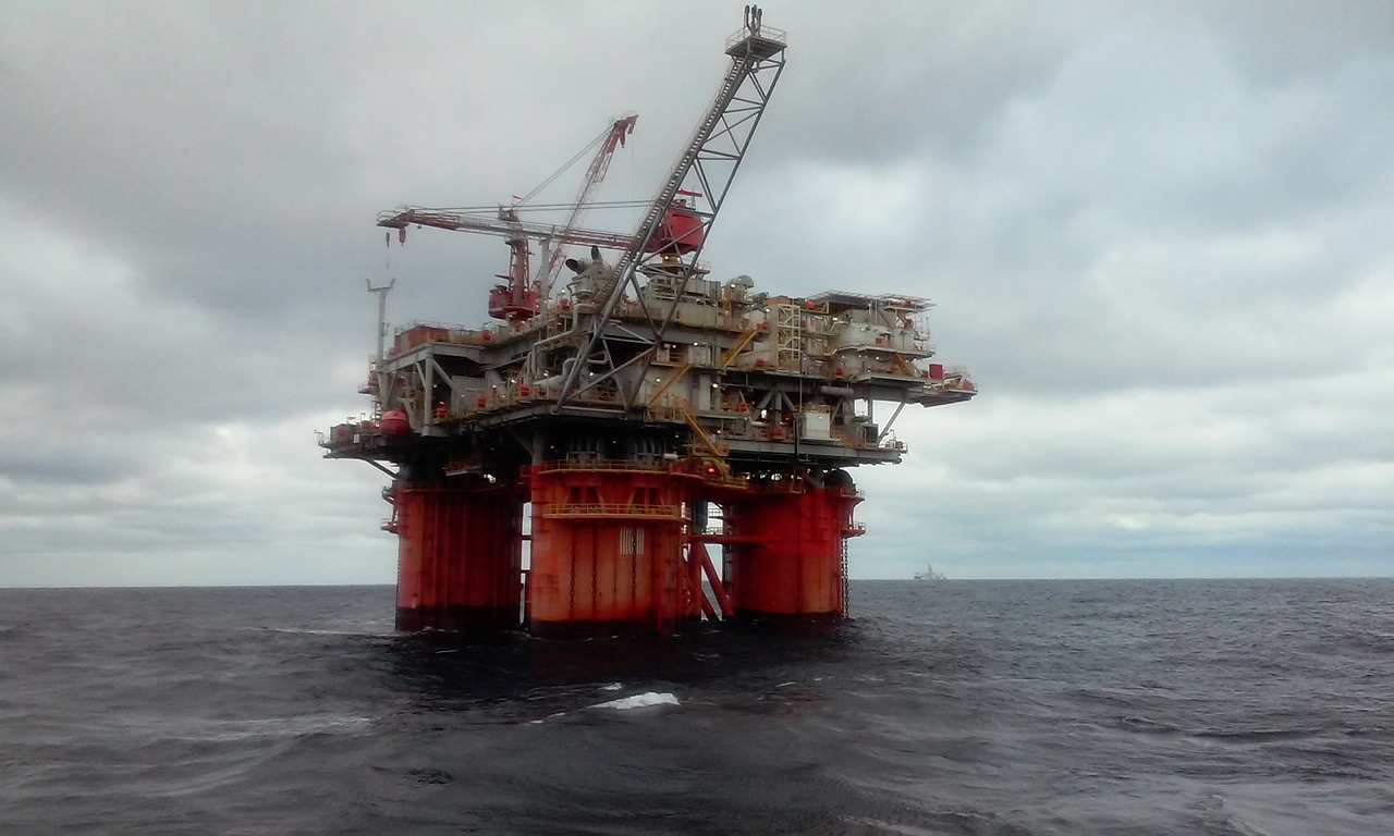Offshore: esperan una producción petrolera de 250.000 barriles día, similar a Vaca Muerta  thumbnail