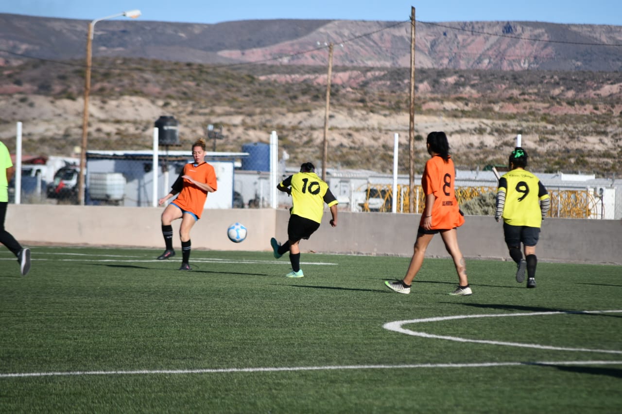 Gran fin de semana para el fútbol femenino en Rincón thumbnail