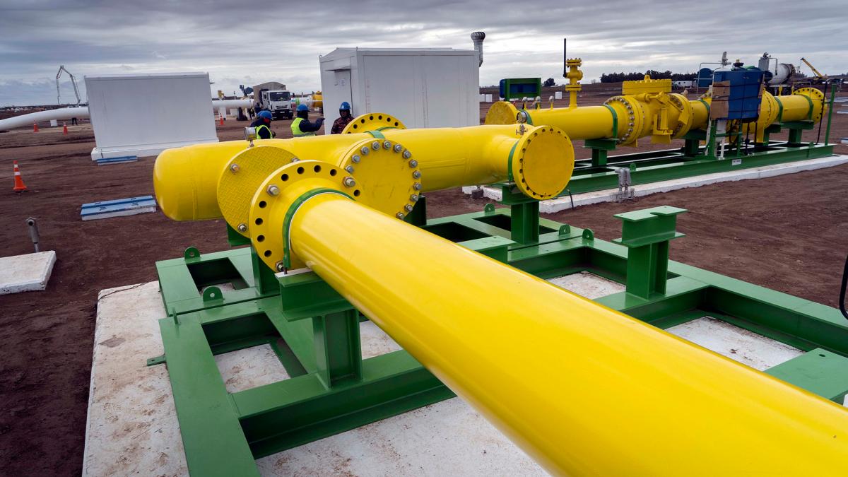 Vaca Muerta: petroleras argentinas pidieron certezas al gobierno electo sobre obras de gasoductos  thumbnail