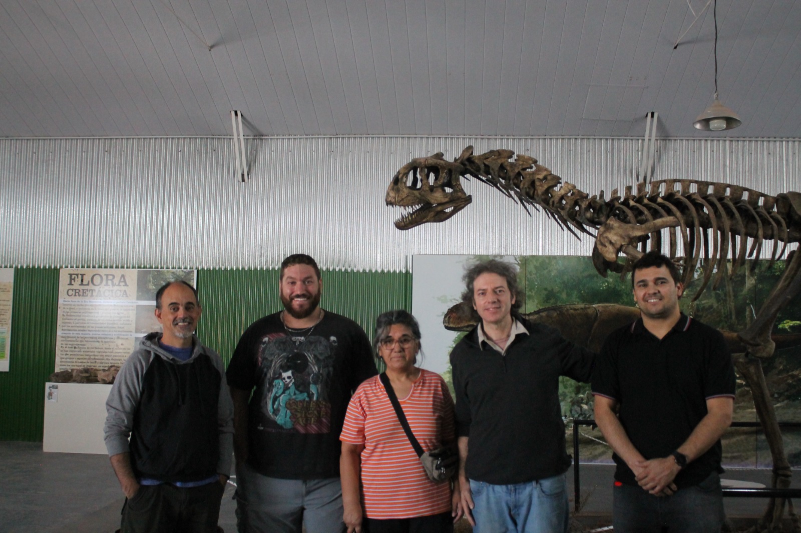 Rincón de los Sauces: investigadores consultaron la colección del Museo y Parque de Dinosaurios Rinconsaurus  thumbnail