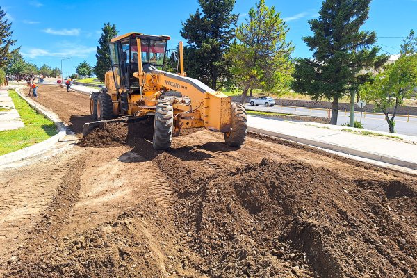 Asfaltan más barrios en Zapala