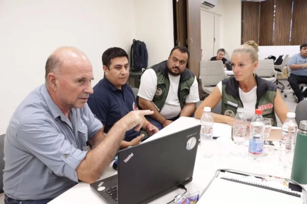 Por riesgo climático, recomiendan la suspensión de actividades al aire libre y la circulación vehicular hasta la noche