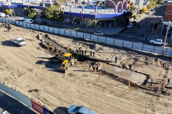Rotura de cañería afecta el suministro en sectores de la ciudad de Neuquén