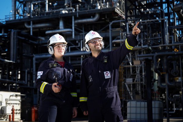 Pan American Energy incorpora Jóvenes Profesionales