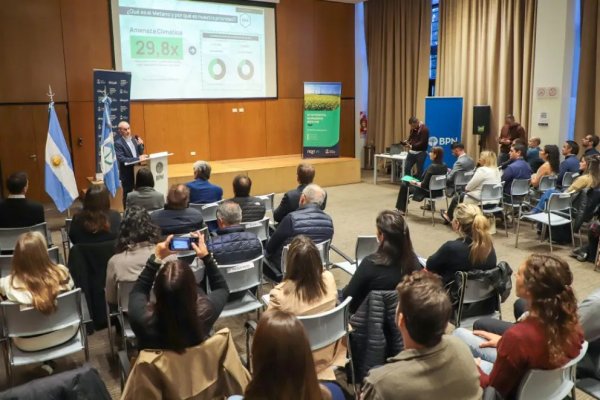 Neuquén reglamentó el reporte de emisiones para el sector hidrocarburífero