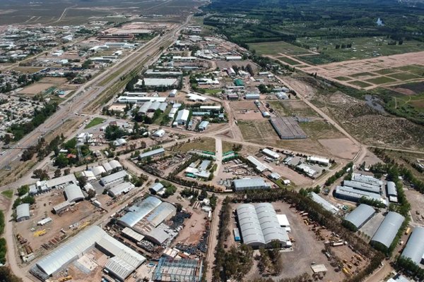 Salud abrió concurso para cubrir 32 cargos médicos en toda la provincia