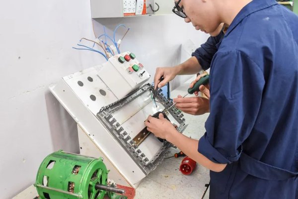 Abrió una nueva preinscripción para quienes adeudan materias de escuelas técnicas