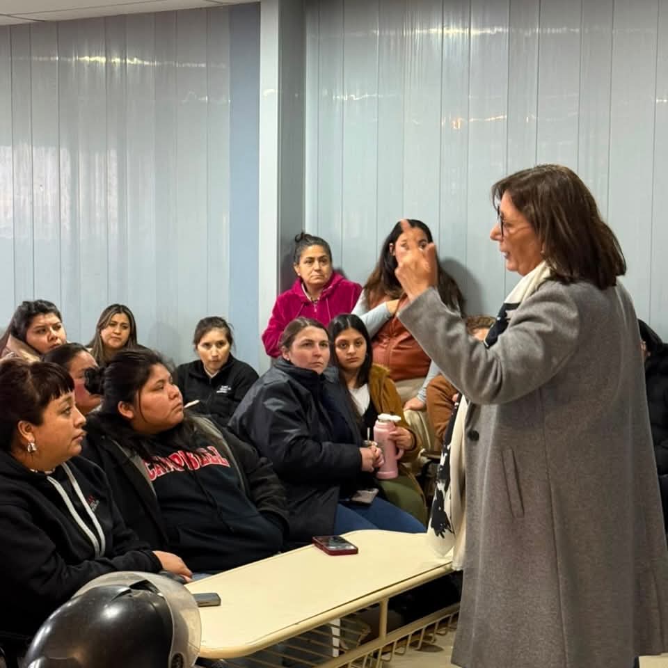 Estudiantes de Añelo reclaman financiamiento para sostener la continuidad del IETEPA