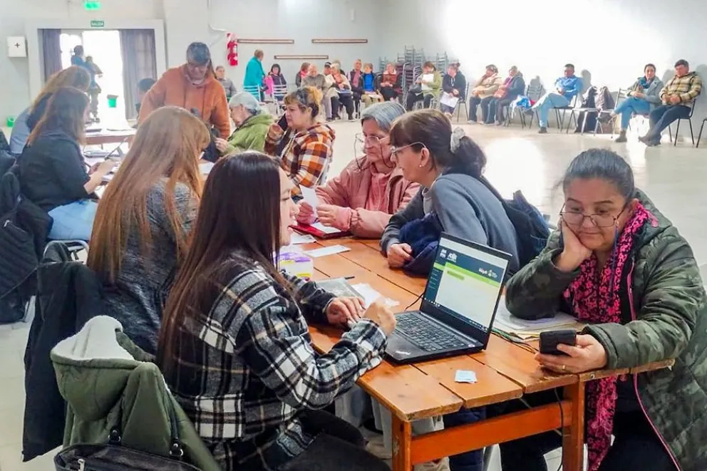 Más de 200 familias participaron en Plottier de un operativo de regularización dominial