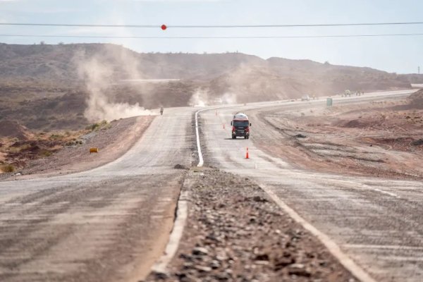 Neuquén acordará con las petroleras el financiamiento de 1.000 kilómetros de rutas