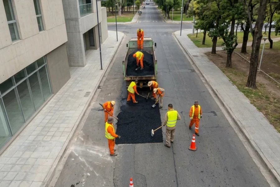 Bacheo de calles.